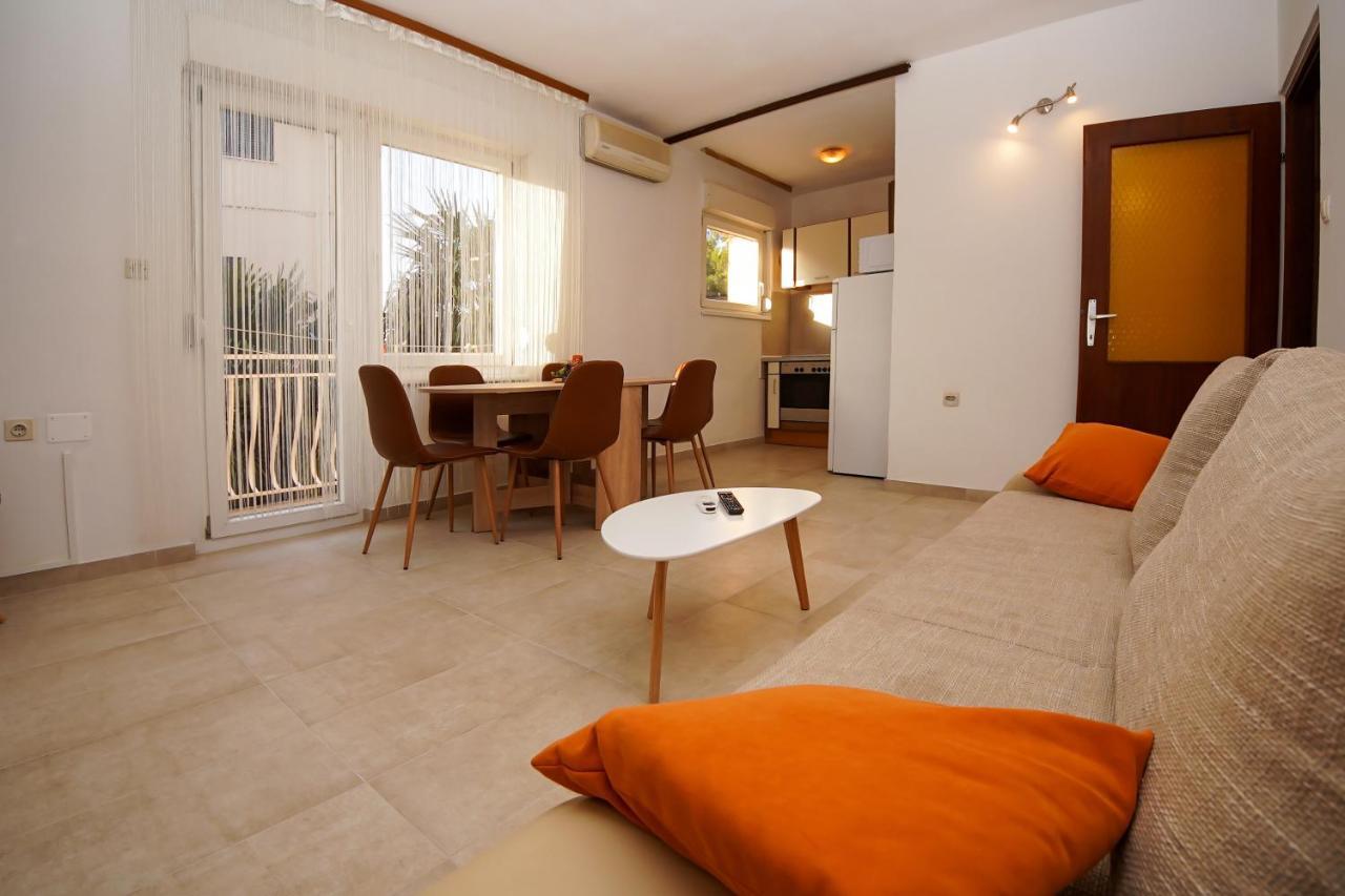 Apartment Ajdukovic Vodice Exterior foto